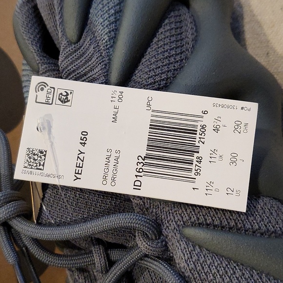 YEEZY 450 by Adidas - Picture 3 of 10